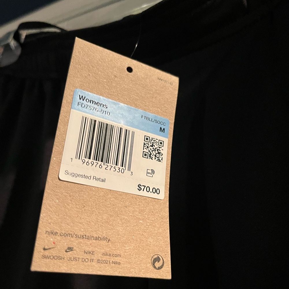 NEW Women’s Nike pants black - Picture 4 of 5